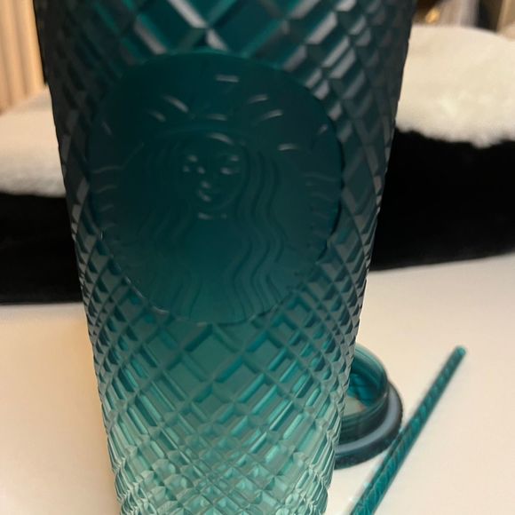 NWT Starbucks 2023 Green Gradient Ombre Jeweled Cold Cup Tumbler Venti - Picture 2 of 10
